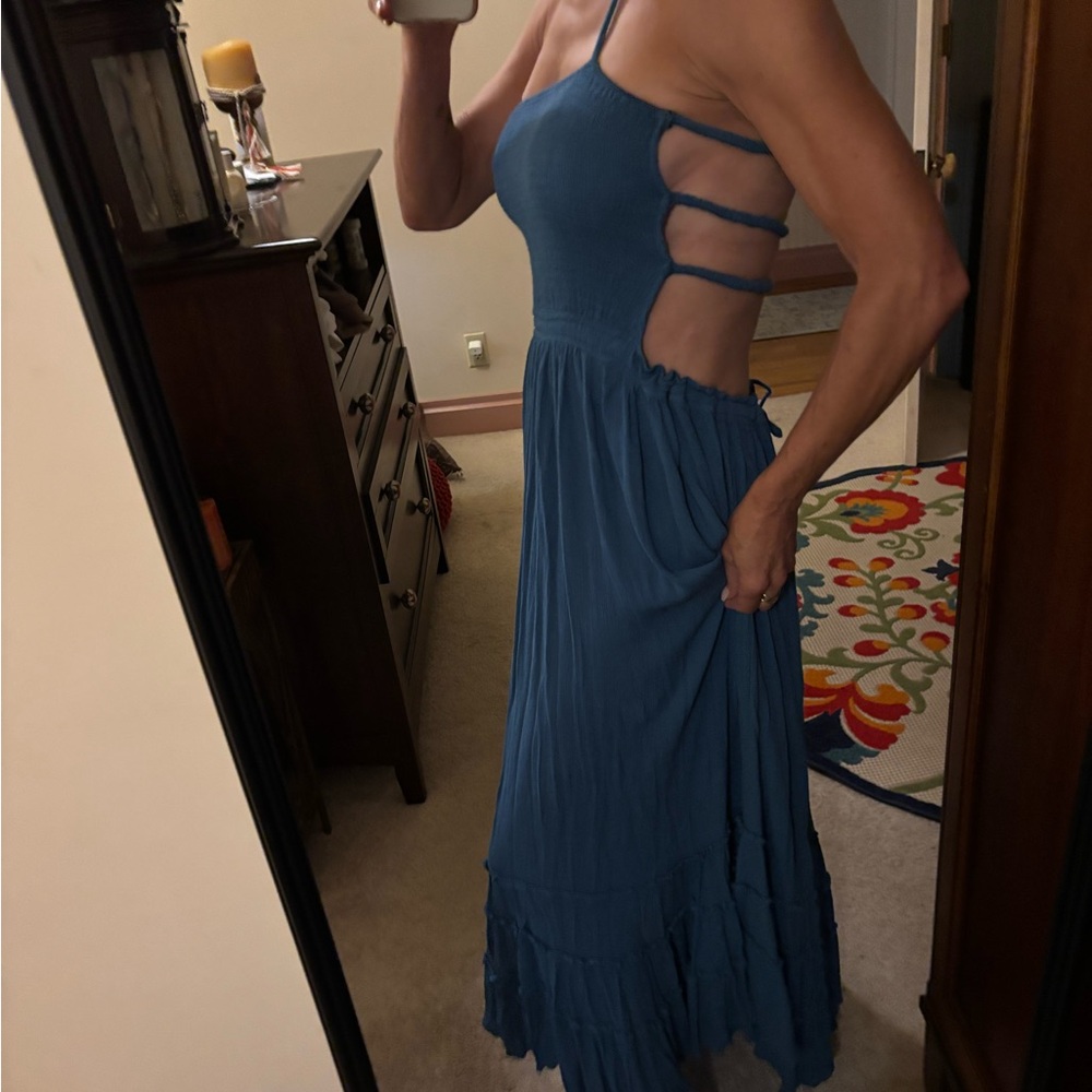 Chic Blue Halter Maxi Dress